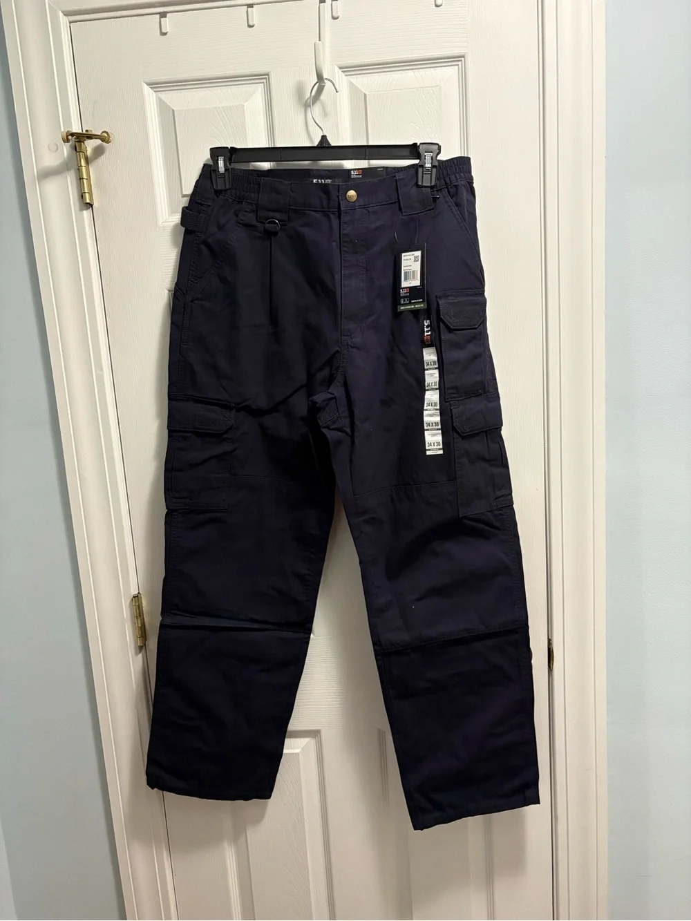 5.11 Tactical Men's Navy Blue Cargo Pants - Picture 1 of 3